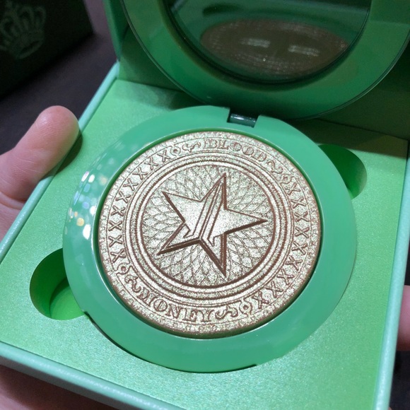 😍SALE! NWT Cold Hard Cash Extreme Frost Highlighter by Jeffree Star! 😍 - Picture 8 of 10